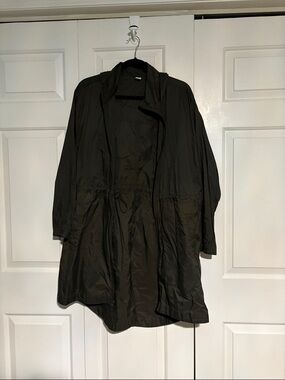 Old Navy dark green Hooded Drawstring active windbreaker